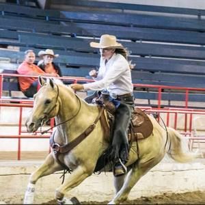 Meet your Posher, Christine